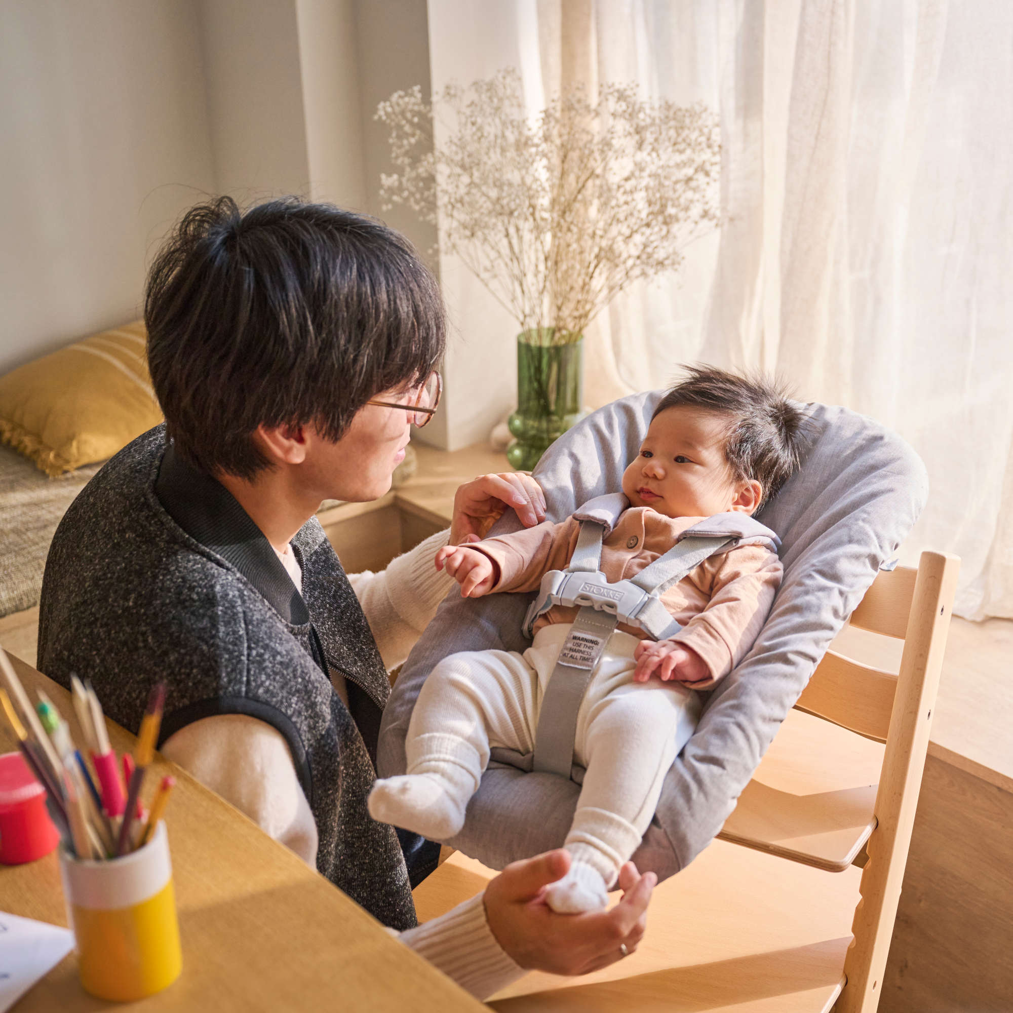 stokke newborn toy hanger how to use Tripp Trapp Newborn Set by Stokke Anthracite