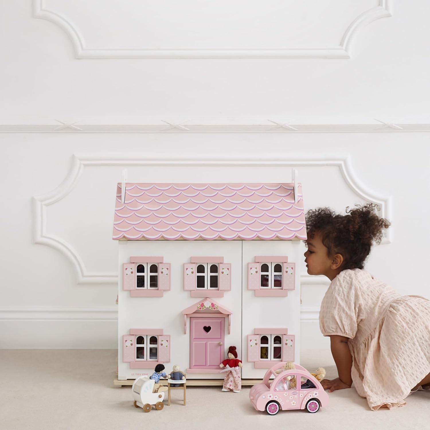 dolls houses made from wood, mayberry manor, lavender, sophie dolls house  and hillside house.